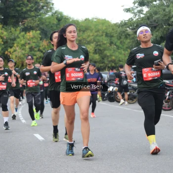 Runner Photo 3802814