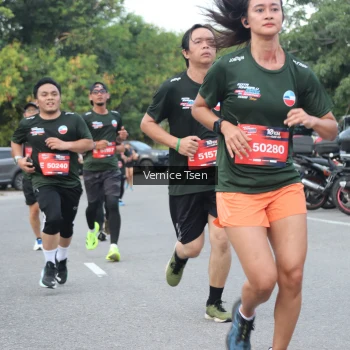 Runner Photo 3802832