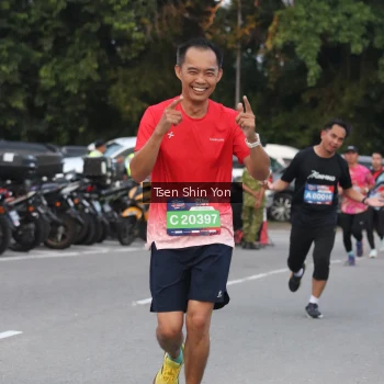 Runner Photo 3802856
