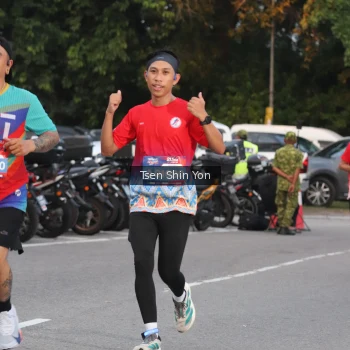 Runner Photo 3802863