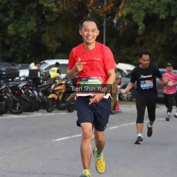Runner Photo 3802870