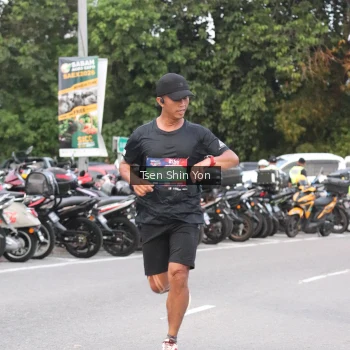 Runner Photo 3802873