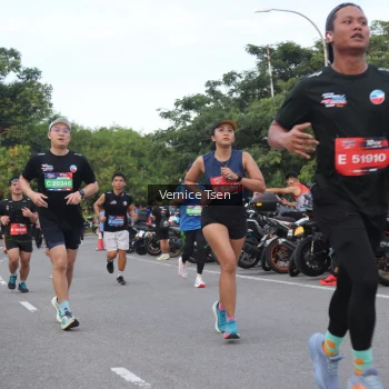 Runner Photo 3802884