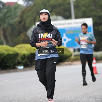 Runner Photo 3802905