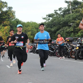 Runner Photo 3802956