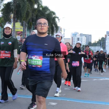 Runner Photo 3802972