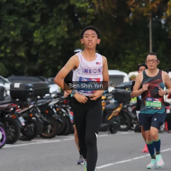 Runner Photo 3803050