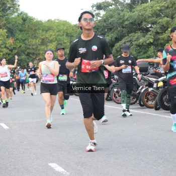 Runner Photo 3803070