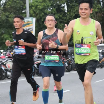 Runner Photo 3803105