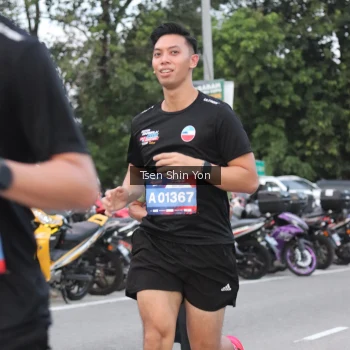 Runner Photo 3803136