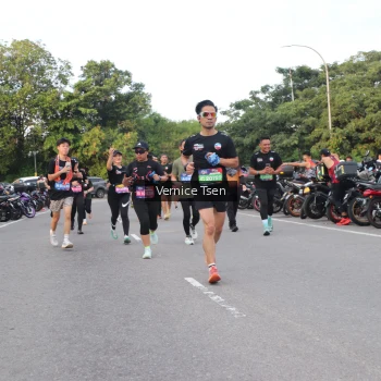 Runner Photo 3803218