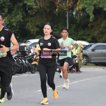 Runner Photo 3803270