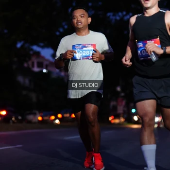 Runner Photo 3803295