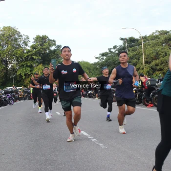 Runner Photo 3803351