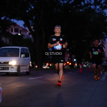 Runner Photo 3803396