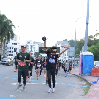 Runner Photo 3803445