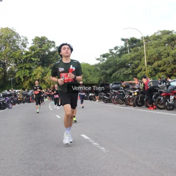Runner Photo 3803452
