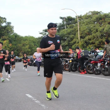 Runner Photo 3803461