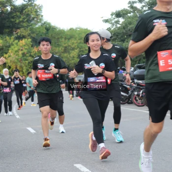 Runner Photo 3803475