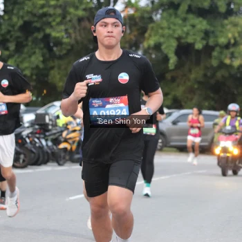Runner Photo 3803479