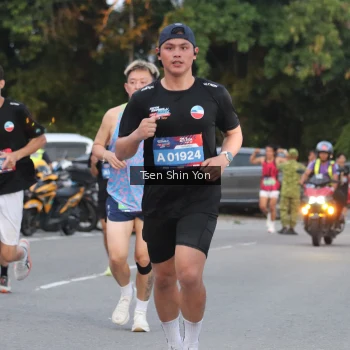 Runner Photo 3803488