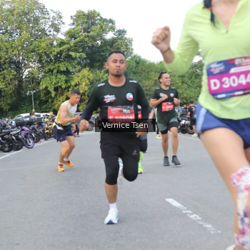 Runner Photo 3803539