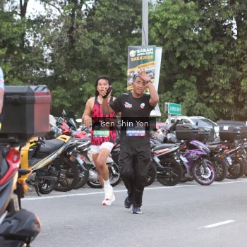 Runner Photo 3803550