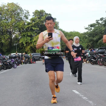 Runner Photo 3803556