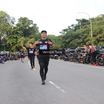 Runner Photo 3803567