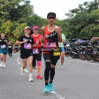 Runner Photo 3803579