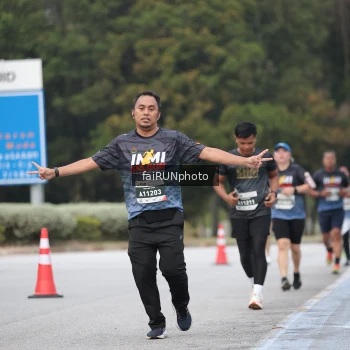 Runner Photo 3803585