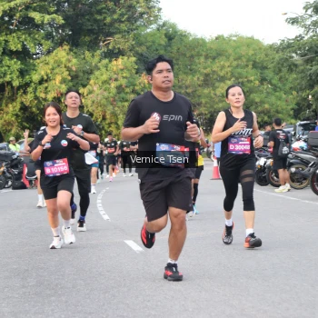 Runner Photo 3803594