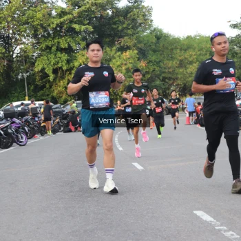 Runner Photo 3803625