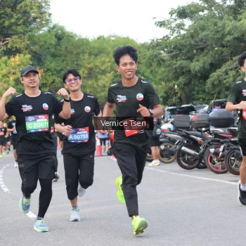 Runner Photo 3803663