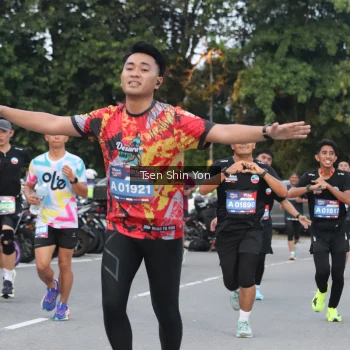 Runner Photo 3803759