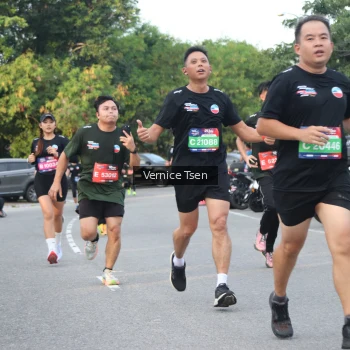 Runner Photo 3803781