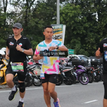 Runner Photo 3803803