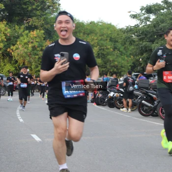 Runner Photo 3803821