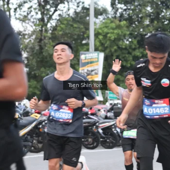 Runner Photo 3803825