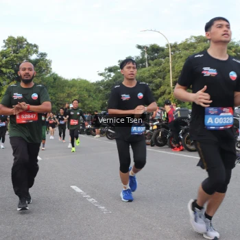 Runner Photo 3803849