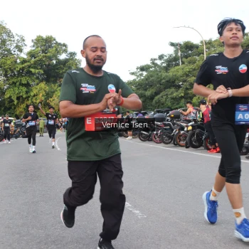 Runner Photo 3803857