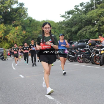 Runner Photo 3803943