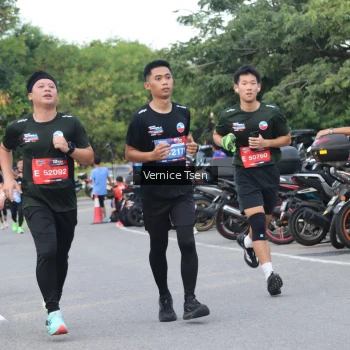 Runner Photo 3803980