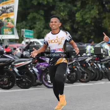 Runner Photo 3804023