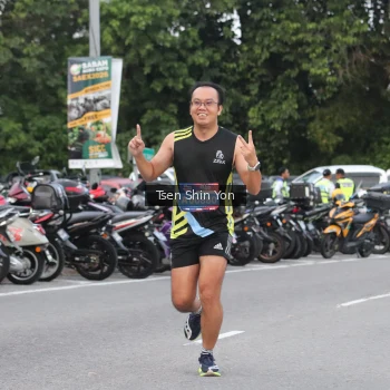 Runner Photo 3804037