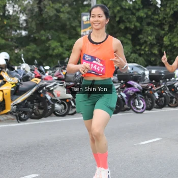 Runner Photo 3804039