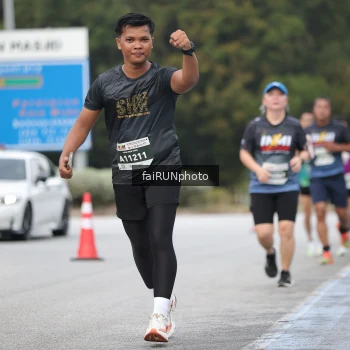 Runner Photo 3804075