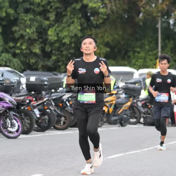 Runner Photo 3804082