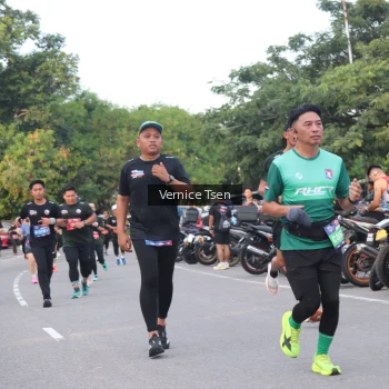 Runner Photo 3804171