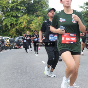 Runner Photo 3804174